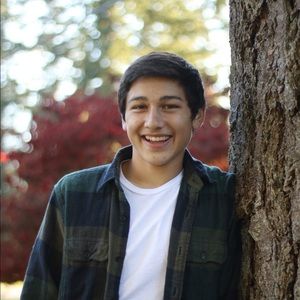 Meet your Posher, Diego